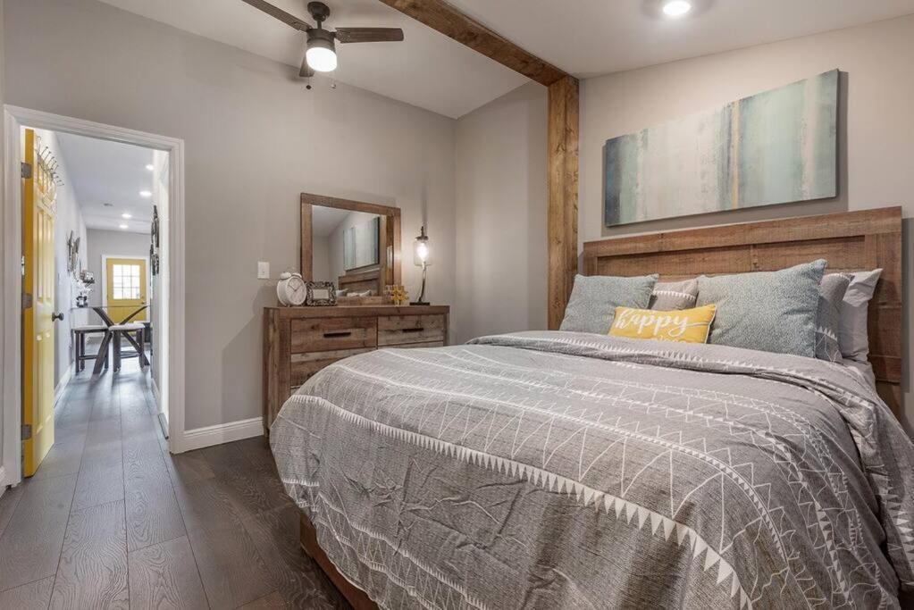 Gambino Getaway Shotgun Style In The Heart Of Ybor Apartamento Tampa